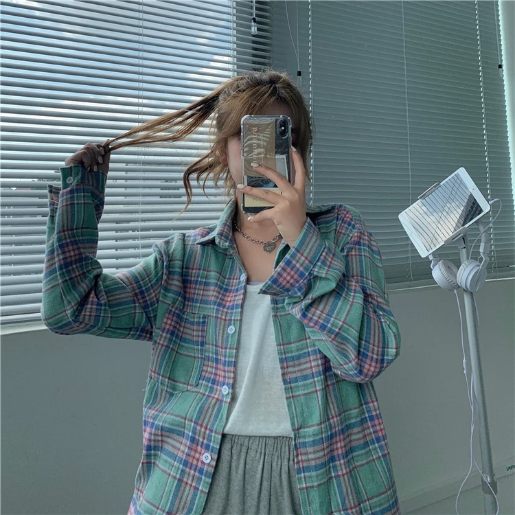 6 Colors Autumn New Harajuku Casual Women Shirt Loose Outer Wear Plaid blouses Female Vintage Shirts Mujer
6 Colors Autumn New Harajuku Casual Women Shirt Loose Outer Wear Plaid blouses Female Vintage Shirts Mujer