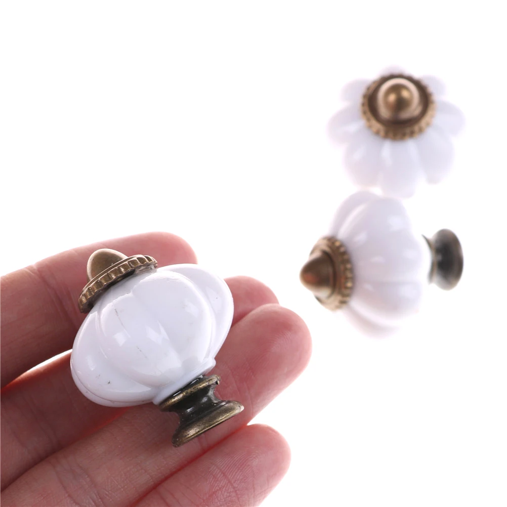 1Pcs Metal Vintage Style Door Knobs Cabinet Drawer Cupboard Kitchen Pull Handle Durable With Screw 30x30x36mm
1Pcs Metal Vintage Style Door Knobs Cabinet Drawer Cupboard Kitchen Pull Handle Durable With Screw 30x30x36mm