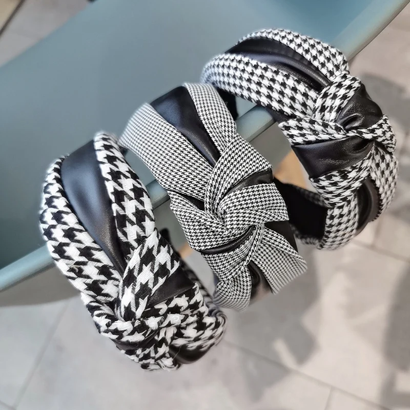 Women Hair Band Bezel Pu Leather Hairbands Solid Color Retro Knotted Headbands Hair Hoop Headdress Elegant Hair Accessories
Women Hair Band Bezel Pu Leather Hairbands Solid Color Retro Knotted Headbands Hair Hoop Headdress Elegant Hair Accessories