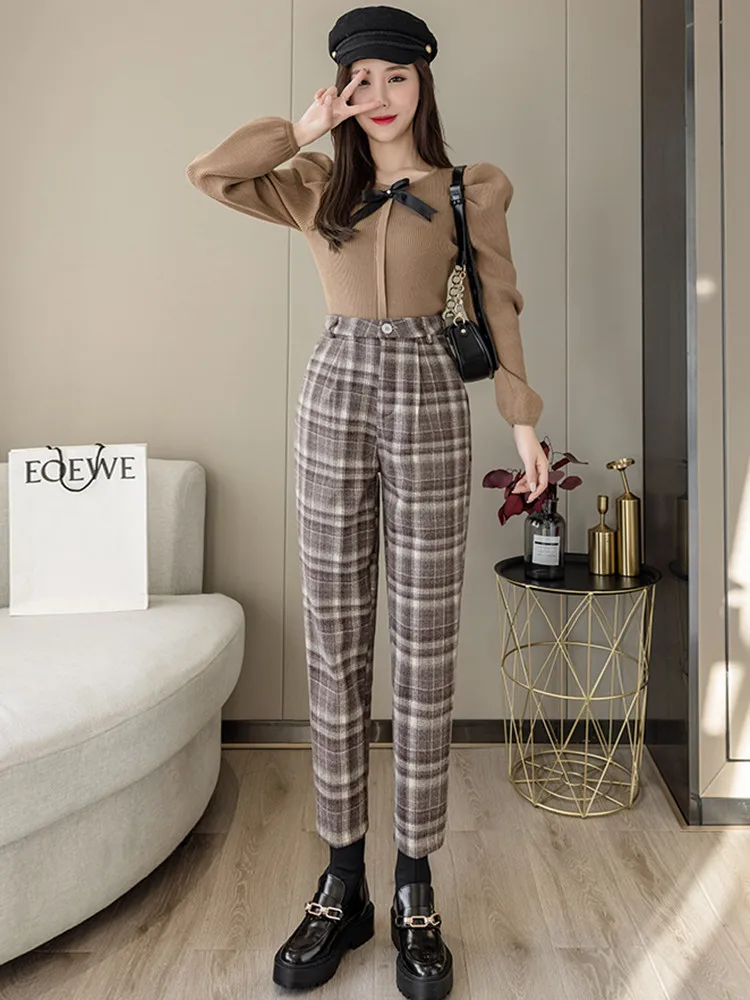 Fashion High Waist Plaid Pants Women Vintage Straight Leg Ankle Length Casual Woolen Trousers Elastic Waisted 2020 Autumn Winter
Fashion High Waist Plaid Pants Women Vintage Straight Leg Ankle Length Casual Woolen Trousers Elastic Waisted 2020 Autumn Winter
