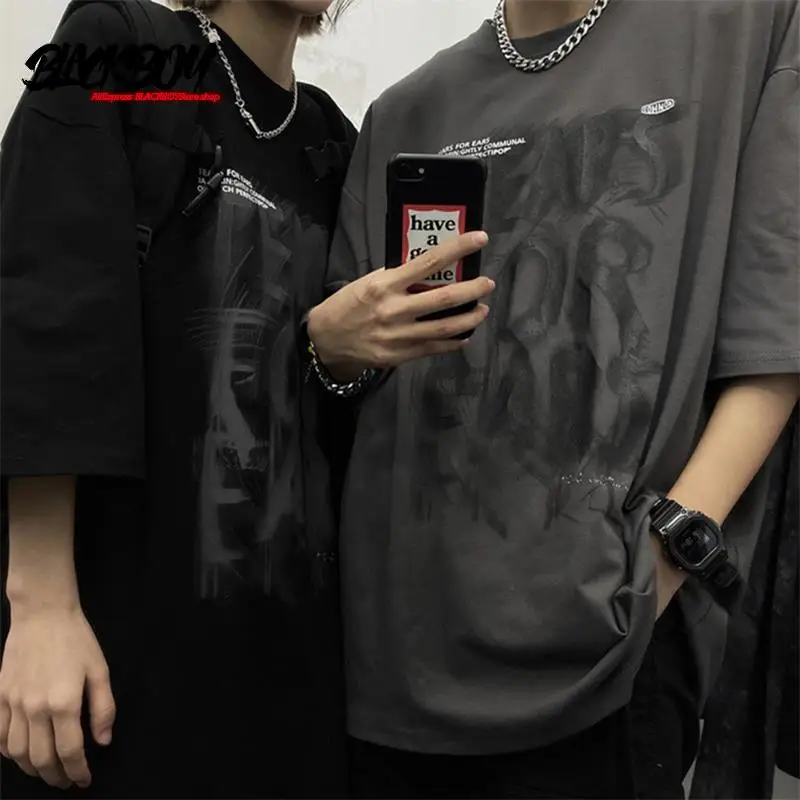 BLACKBOY short-sleeved T-shirt mens summer loose plus size ins retro Harajuku style letter printing student couple shirt T-shirt
BLACKBOY short-sleeved T-shirt mens summer loose plus size ins retro Harajuku style letter printing student couple shirt T-shirt