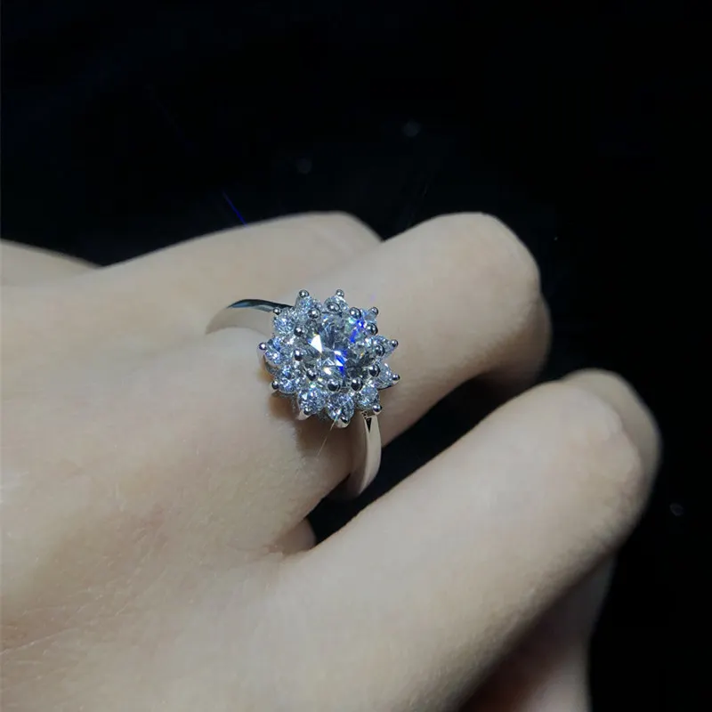 DIWENFU 100% S925 Sliver Natural 1 Carats VS1 Diamond Ring Jewelry Women Anillos Bizuteria Natural Gemstone 925 Jewelry Rings
DIWENFU 100% S925 Sliver Natural 1 Carats VS1 Diamond Ring Jewelry Women Anillos Bizuteria Natural Gemstone 925 Jewelry Rings