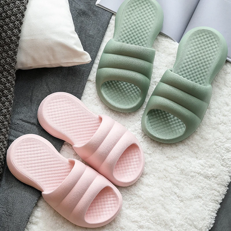 New Cool Bathroom Thick Sole Girls Flip Flops EVA Summer Indoor Fashion Solid Color Bubble Soft Non-slip Men and Women Slippers
New Cool Bathroom Thick Sole Girls Flip Flops EVA Summer Indoor Fashion Solid Color Bubble Soft Non-slip Men and Women Slippers