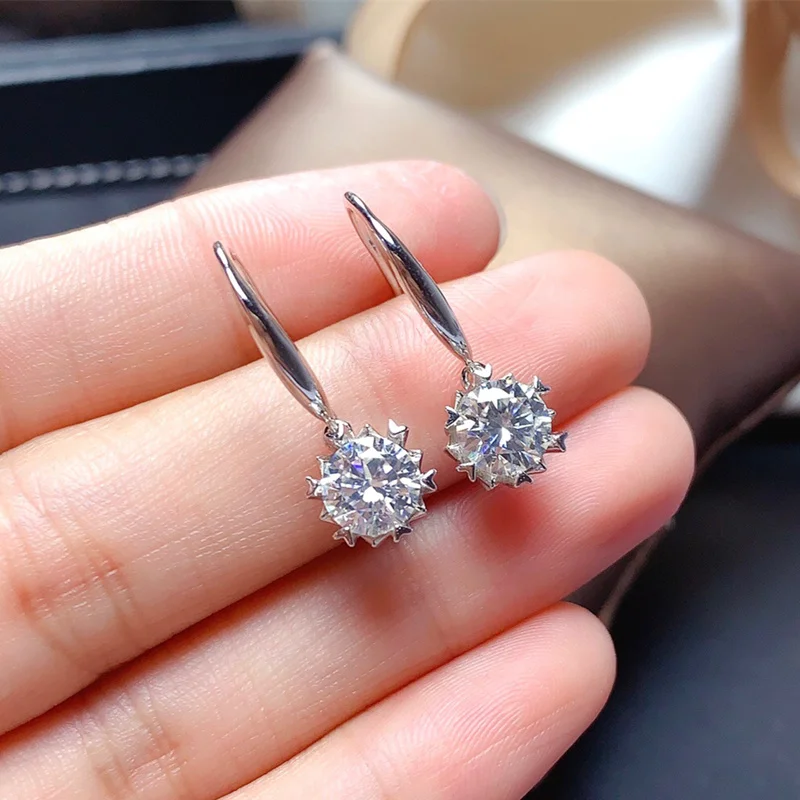 1ct moissanite drop earrings real 925 sterling silver vvs lab diamond fine jewelry for womenwedding party birthday gift
1ct moissanite drop earrings real 925 sterling silver vvs lab diamond fine jewelry for womenwedding party birthday gift