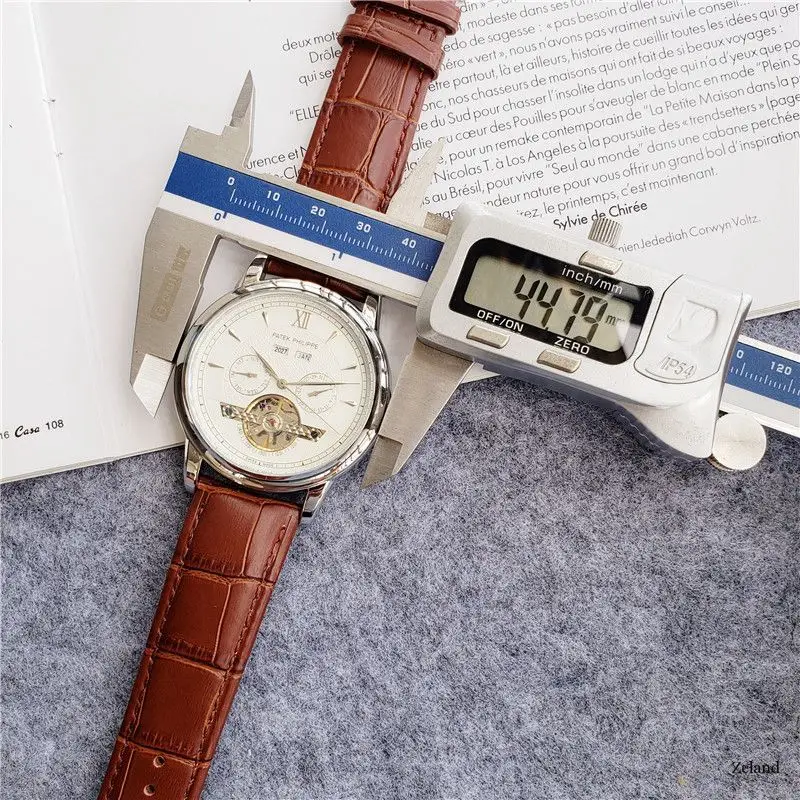 New Automatic Mechanical Men Watch Silver Blue Stainless Steel Transparent Sapphire Glass AAA Glide Watches 333
New Automatic Mechanical Men Watch Silver Blue Stainless Steel Transparent Sapphire Glass AAA Glide Watches 333