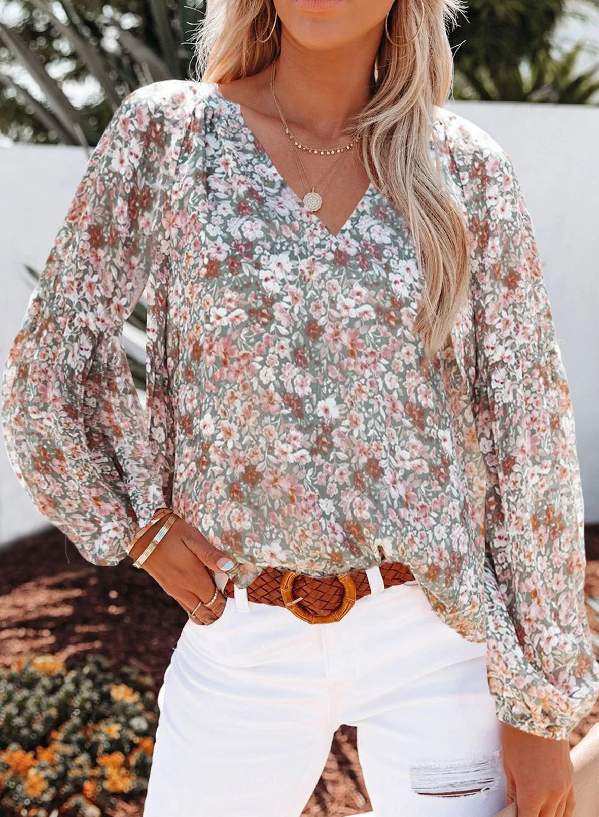 2022 Spring And Summer Long Sleeve V-Neck Lantern Sleeve Tops Women Tees Floral Chiffon Shirt Casual Ladies Fashion T-Shirt
2022 Spring And Summer Long Sleeve V-Neck Lantern Sleeve Tops Women Tees Floral Chiffon Shirt Casual Ladies Fashion T-Shirt
