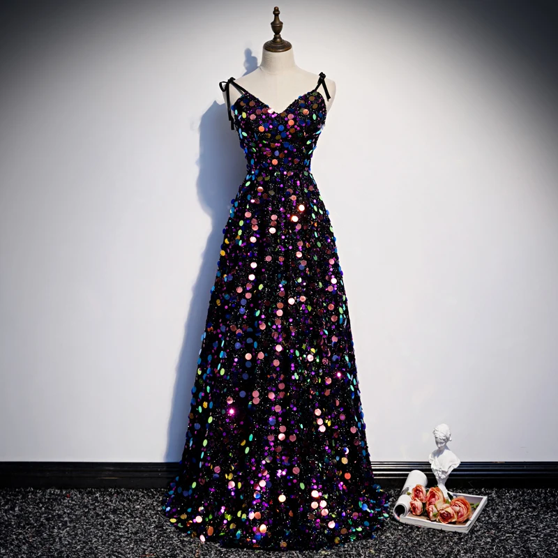 Sequins Evening Dress V-Neck A-line Floor-length Bow Spaghetti Strap Lace Sexy Bling Plus size Party Formal Dresses Woman R1460
Sequins Evening Dress V-Neck A-line Floor-length Bow Spaghetti Strap Lace Sexy Bling Plus size Party Formal Dresses Woman R1460