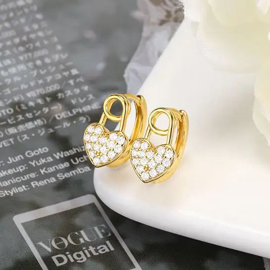 Sweet Heart Stud Earrings Delicate Gold Color Mini Ear Studs Trendy Ear Nails For Women Girls Crystal Jewelry Gift Wholesale
Sweet Heart Stud Earrings Delicate Gold Color Mini Ear Studs Trendy Ear Nails For Women Girls Crystal Jewelry Gift Wholesale