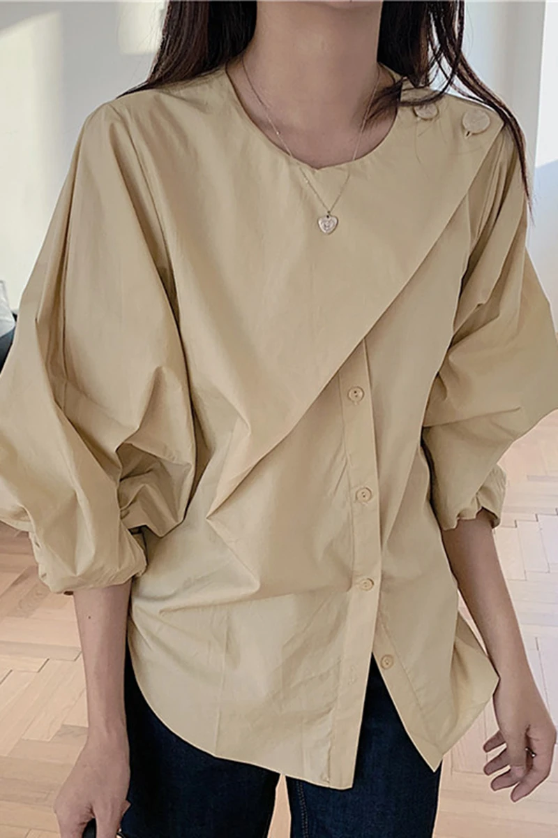 VANOVICH Korean Style Women Shirts New 2022 Spring and Autumn Wild Cotton Ladies Shirts Round Neck Single-breasted Women Clothes
VANOVICH Korean Style Women Shirts New 2022 Spring and Autumn Wild Cotton Ladies Shirts Round Neck Single-breasted Women Clothes