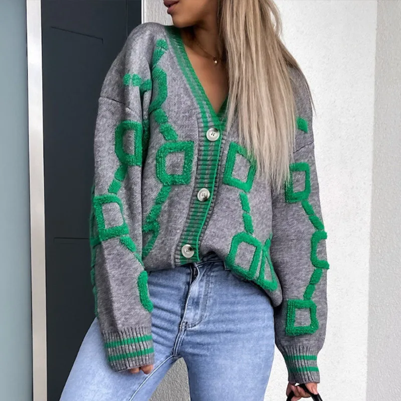 Knitted Print Women's V-neck Sweater Cardigan 2021 Autumn Loose Single Breasted Color Matching Sweaters Lady Basic Office Tops
Knitted Print Women's V-neck Sweater Cardigan 2021 Autumn Loose Single Breasted Color Matching Sweaters Lady Basic Office Tops