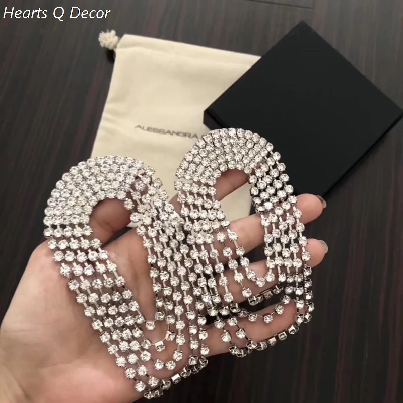 Stunning Crystal Stone Wave Stud Earings Punk Party Gown Boho Brincos Runway rare Boucle d'oreille Korean Style
Stunning Crystal Stone Wave Stud Earings Punk Party Gown Boho Brincos Runway rare Boucle d'oreille Korean Style