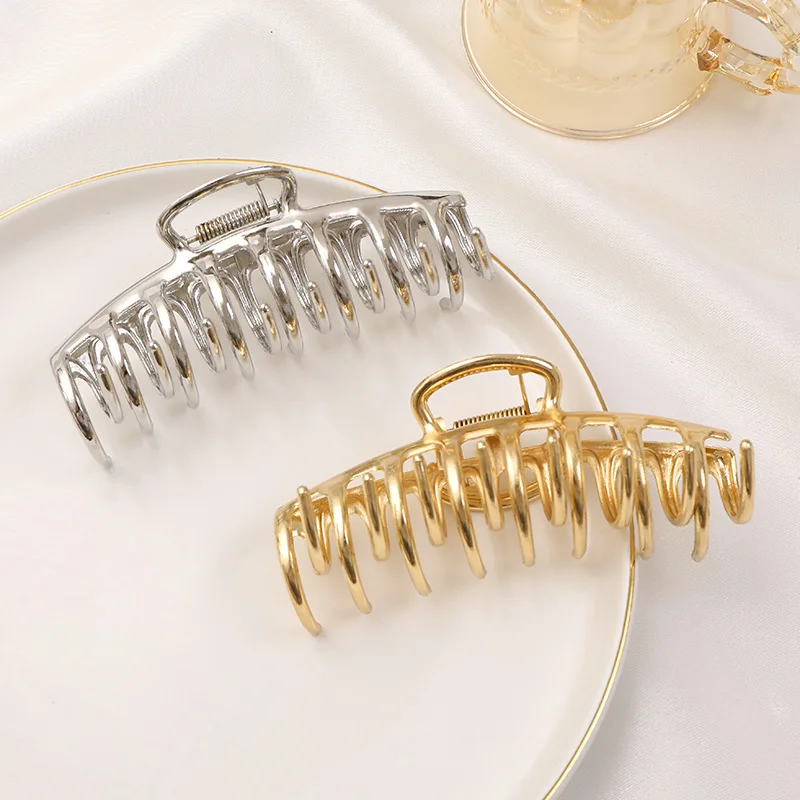 Large size Hair Claw For Women Hairpins Fashion Metal Girls Back Clips Trendy Simple Hair Accessories Hot Sale
Large size Hair Claw For Women Hairpins Fashion Metal Girls Back Clips Trendy Simple Hair Accessories Hot Sale