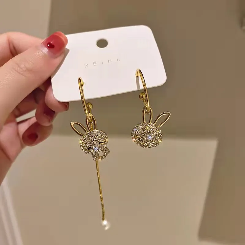 S925 Silver Needle New Cute Asymmetrical Rabbit Earrings Female Niche Design Sense Personalized Pearl Earrings Tide Jewelry
S925 Silver Needle New Cute Asymmetrical Rabbit Earrings Female Niche Design Sense Personalized Pearl Earrings Tide Jewelry