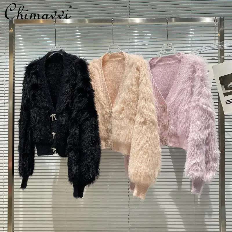 2021 Autumn and Winter New Ladies Fashion Simple Bow Drill Buckle Short Sweater Cardigan Coat Women's Sweet Solid Knitted Top
2021 Autumn and Winter New Ladies Fashion Simple Bow Drill Buckle Short Sweater Cardigan Coat Women's Sweet Solid Knitted Top