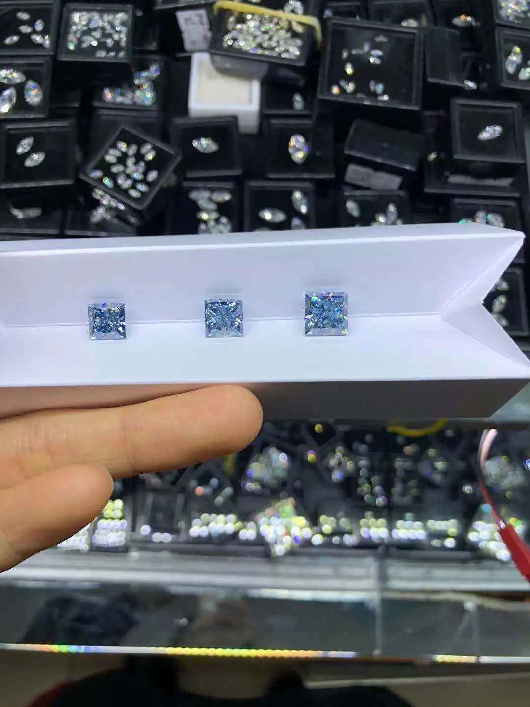 NEW ROYAL BLUE 2020 Hot sale 7*7MM Moissanite Diamond Princess White China Moissanite Wholesale Rough
NEW ROYAL BLUE 2020 Hot sale 7*7MM Moissanite Diamond Princess White China Moissanite Wholesale Rough