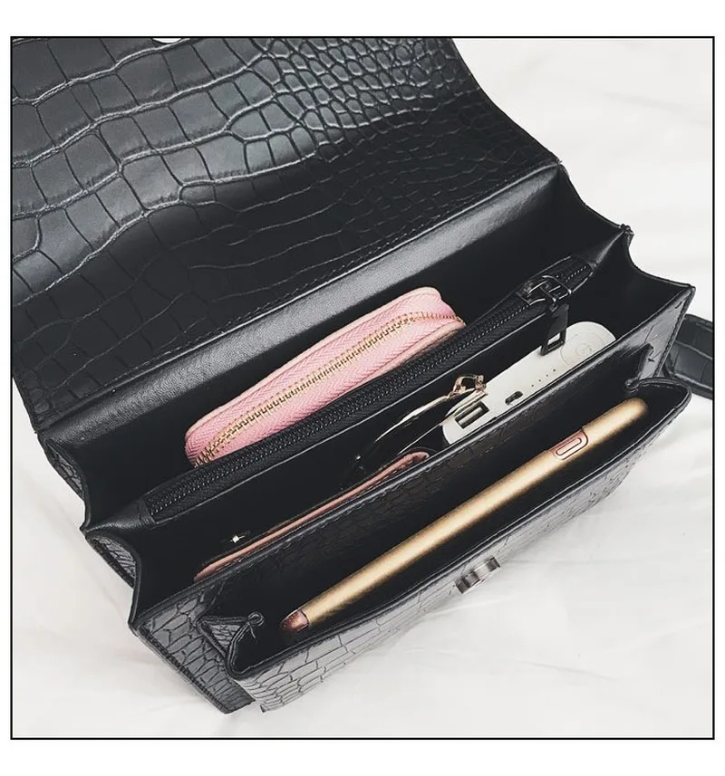 Retro postman bag lady's new alligator bag single shoulder bag fairy messenger chain bag luxury bags luxury brand handbags
Retro postman bag lady's new alligator bag single shoulder bag fairy messenger chain bag luxury bags luxury brand handbags