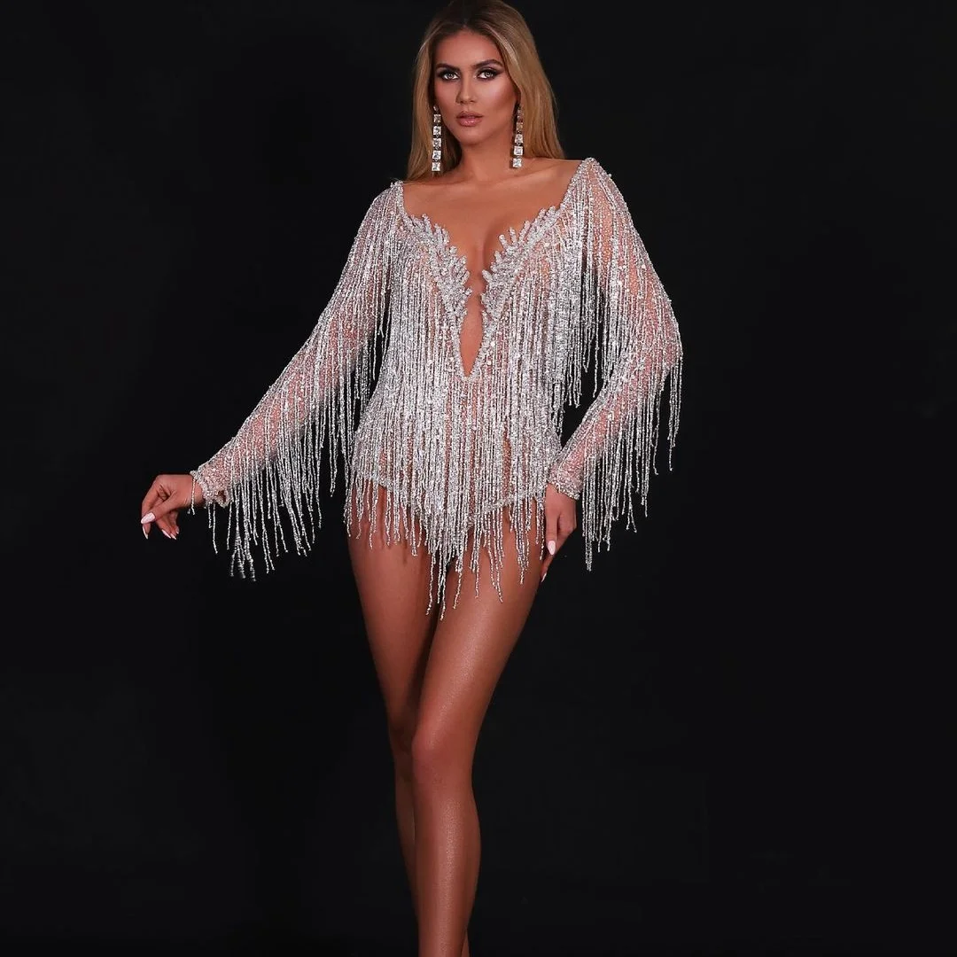 2022 Luxury Short Prom Dresses Beading Tassels Deep V Neck Sexy Evening Dress Illusion Long Sleeve Mini Skirt Women Party Gowns
2022 Luxury Short Prom Dresses Beading Tassels Deep V Neck Sexy Evening Dress Illusion Long Sleeve Mini Skirt Women Party Gowns