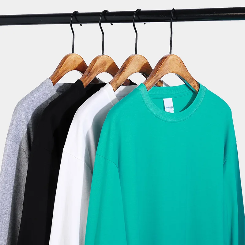 21 sets new winter pure color rib collar easy leisure long-sleeved render unlined upper garment of a T-shirt
21 sets new winter pure color rib collar easy leisure long-sleeved render unlined upper garment of a T-shirt