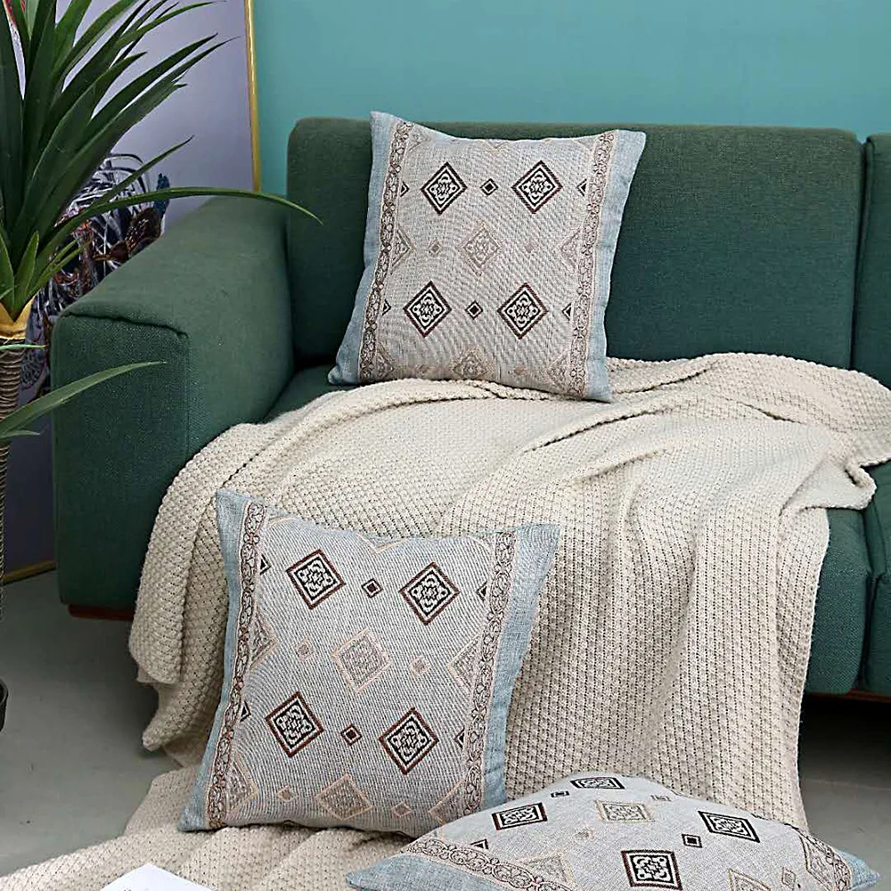 New Chinese Style Cotton And Linen Hug Pillowcase Three-Dimensional Embroidery Chinese Style Sofa Cushion Hug Pillowcase
New Chinese Style Cotton And Linen Hug Pillowcase Three-Dimensional Embroidery Chinese Style Sofa Cushion Hug Pillowcase