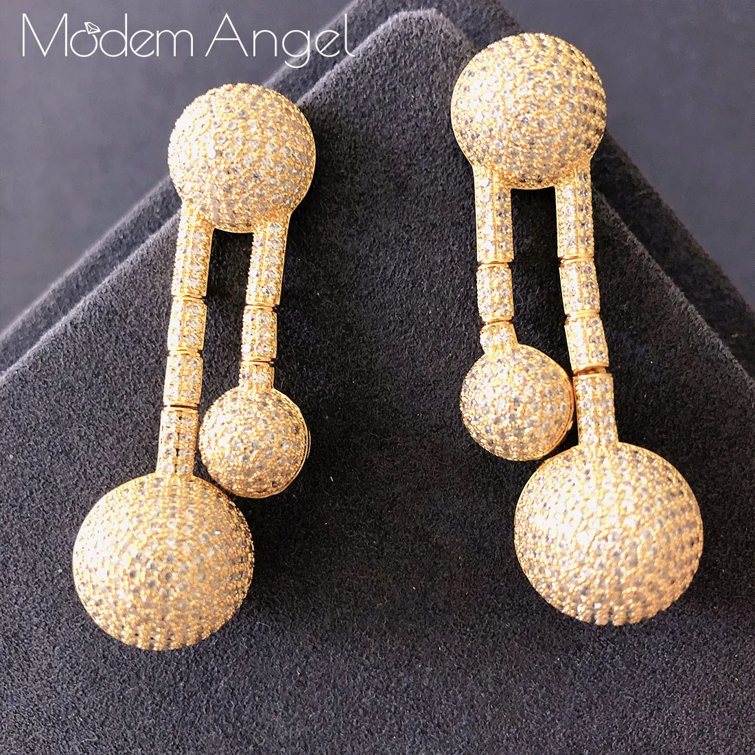 ModemAngel Luxury Flower Cubic Ball Super Shiny AAA Cubic Zirconia Silver Color Dubai Women Wedding Paty Drop Earring Jewelty
ModemAngel Luxury Flower Cubic Ball Super Shiny AAA Cubic Zirconia Silver Color Dubai Women Wedding Paty Drop Earring Jewelty
