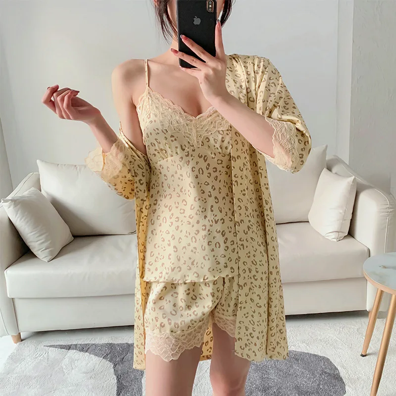 Leopard 3PCSPajamas Set Women Sleepwear Spring Summer Three Quarter Robe Strap Top&Shorts Suit Casual Loose Bathrobe Homewear
Leopard 3PCSPajamas Set Women Sleepwear Spring Summer Three Quarter Robe Strap Top&Shorts Suit Casual Loose Bathrobe Homewear