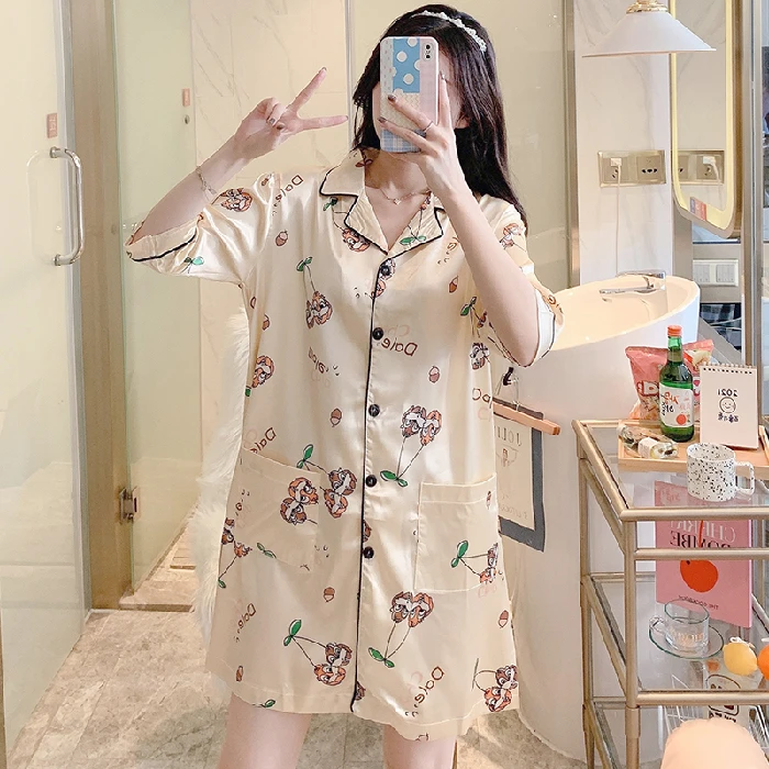 Large Size Silk Nightdress For Woman's Wash Painting Print Plus Size Lapel Cardigan Home Skirt Sexy Nightgown M-4XL Sleepwear
Large Size Silk Nightdress For Woman's Wash Painting Print Plus Size Lapel Cardigan Home Skirt Sexy Nightgown M-4XL Sleepwear