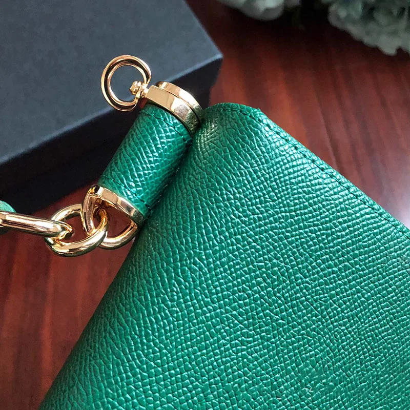 Female bag 2021 new design luxury brand leather ladies handbag simple and versatile palm pattern shoulder bag messenger handbag
Female bag 2021 new design luxury brand leather ladies handbag simple and versatile palm pattern shoulder bag messenger handbag