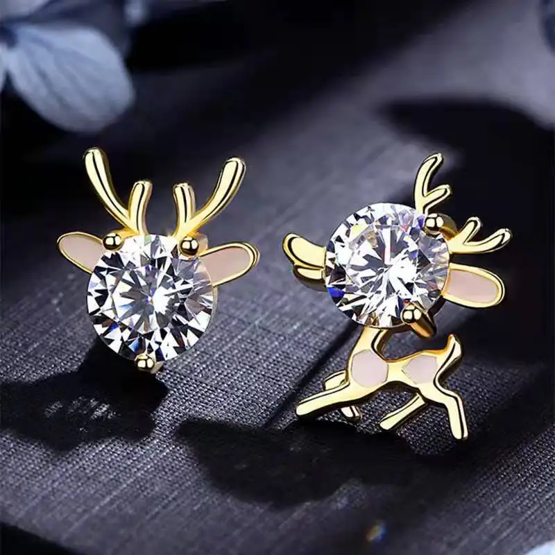 Christmas Earring Creative Elk Antlers Ear Studs Romantic Diamond Women Girl Xmas Jewelry Gift Accessories Noel Navidad 2021
Christmas Earring Creative Elk Antlers Ear Studs Romantic Diamond Women Girl Xmas Jewelry Gift Accessories Noel Navidad 2021