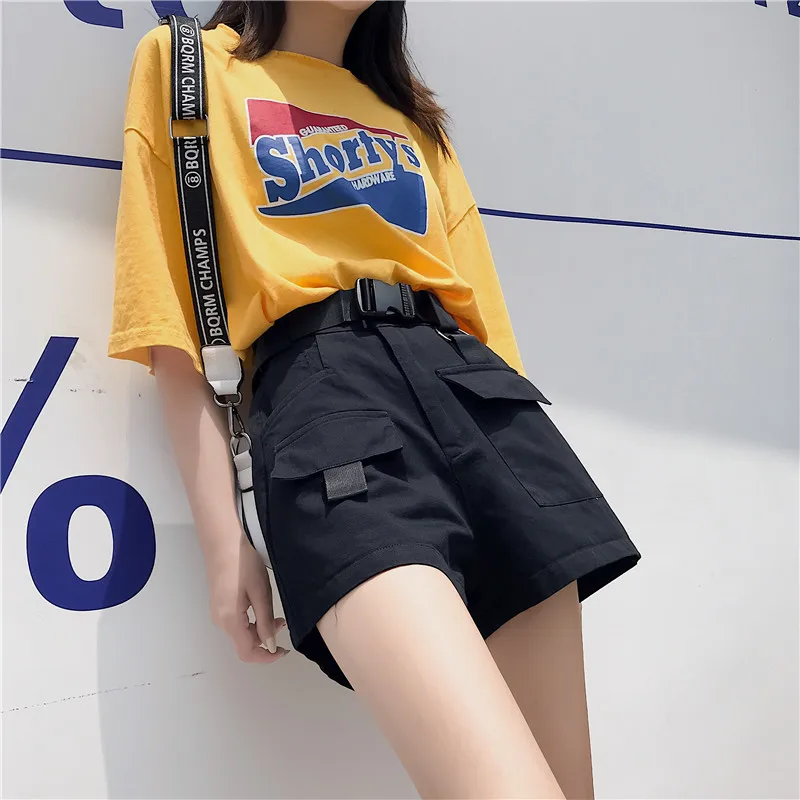 Women's sports Korean version of the trend loose straight bf casual five points wide leg sports tooling shorts
Women's sports Korean version of the trend loose straight bf casual five points wide leg sports tooling shorts