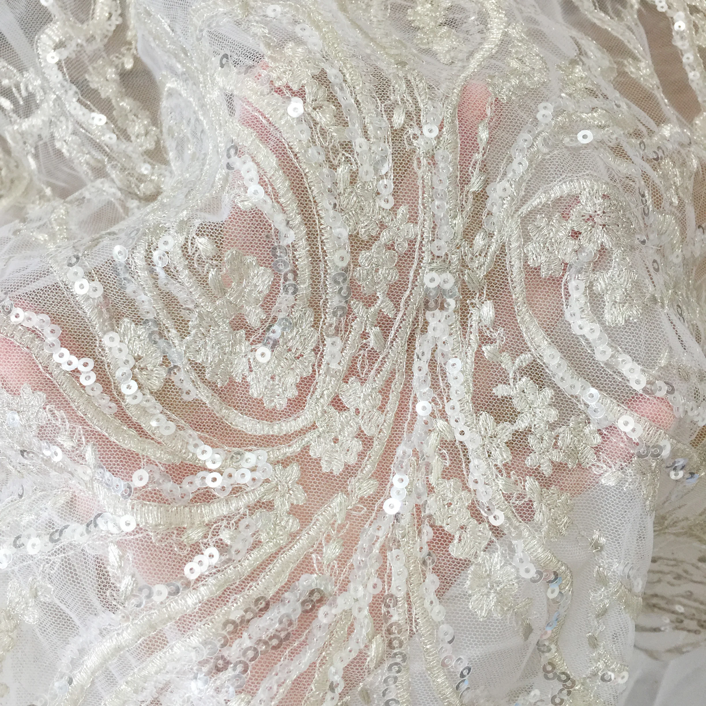 1 Yard Silver Thread Floral Embroidery Lace Fabric ,Sequin Fabric ,Women Bridal Dress Wedding Gown Prom Fabric 140cm Wide
1 Yard Silver Thread Floral Embroidery Lace Fabric ,Sequin Fabric ,Women Bridal Dress Wedding Gown Prom Fabric 140cm Wide