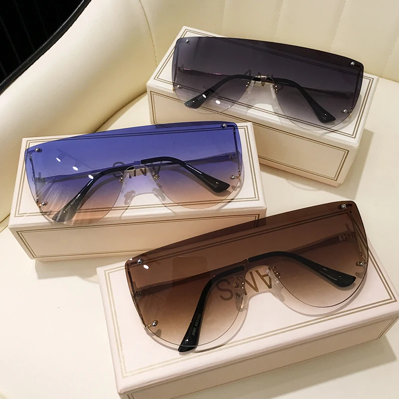 2021 Classic Retro Sunglasses Women Glasses Lady Luxury Steampunk Metal Sun Glasses Vintage Mirror Oculos De Sol Feminino UV400
2021 Classic Retro Sunglasses Women Glasses Lady Luxury Steampunk Metal Sun Glasses Vintage Mirror Oculos De Sol Feminino UV400