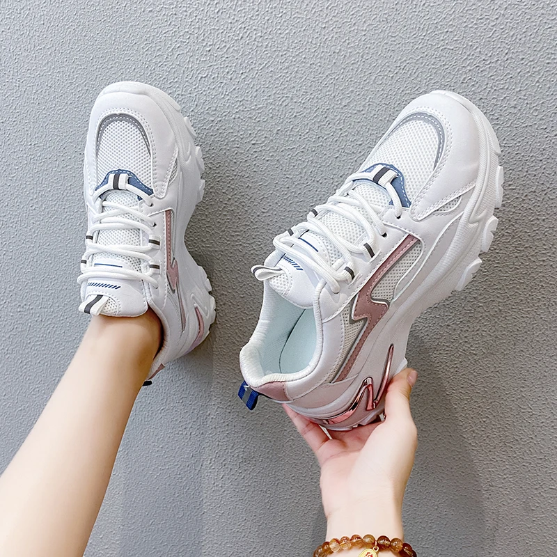 2021 autumn new Korean style breathable thick soled running shoes student casual sports shoes female fashion daddy shoes
2021 autumn new Korean style breathable thick soled running shoes student casual sports shoes female fashion daddy shoes