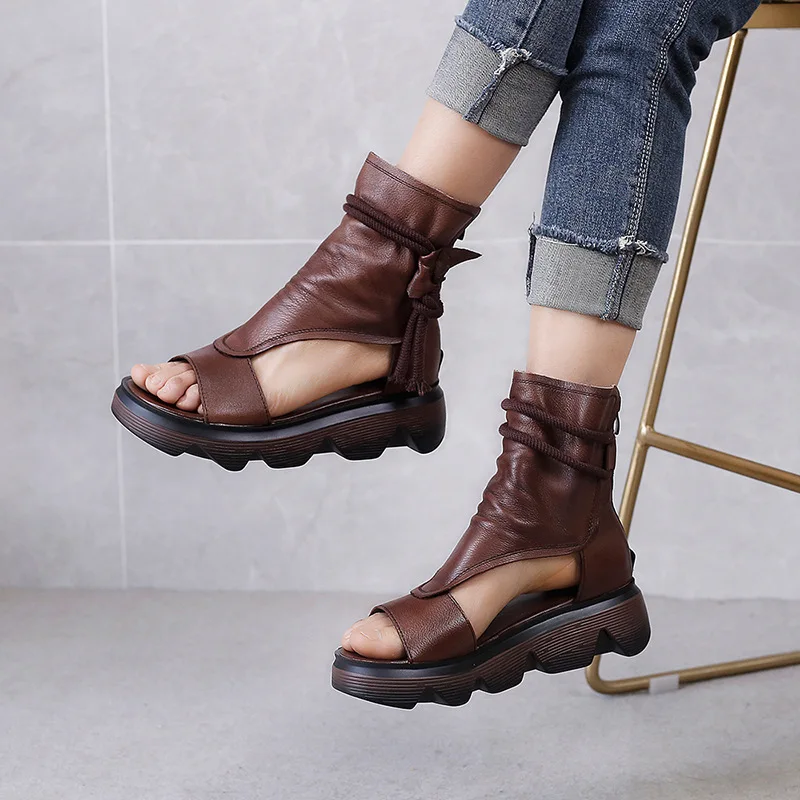 Retro leather sandals thick soles web celebrity Korean version of summer fashion assorted tripe soles Roman shoes casual sandals
Retro leather sandals thick soles web celebrity Korean version of summer fashion assorted tripe soles Roman shoes casual sandals