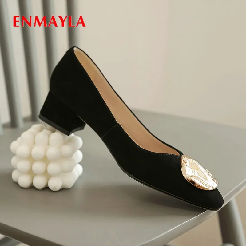 ENMAYLA 2020 Basic Square Heel Pumps Women Shoes Round Toe Casual Slip-On Kid Suede Metal Decoration Luxury Designers Shoes
ENMAYLA 2020 Basic Square Heel Pumps Women Shoes Round Toe Casual Slip-On Kid Suede Metal Decoration Luxury Designers Shoes