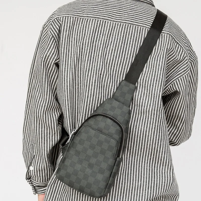 Fashion Small Plaid Men CrossBody Bags Unisex Zipper Leather Sling Bag Waterproof Cross Body Chest Bag For Male Shoulder Purse
Fashion Small Plaid Men CrossBody Bags Unisex Zipper Leather Sling Bag Waterproof Cross Body Chest Bag For Male Shoulder Purse