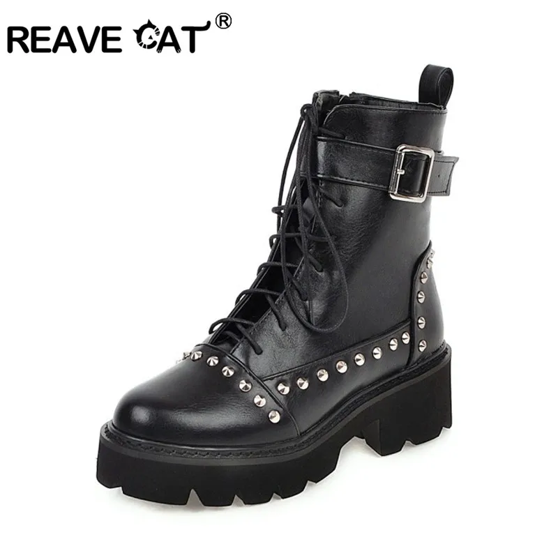 Женские ботильоны с заклепками REAVE CAT черные кожаные ботинки на платформе и