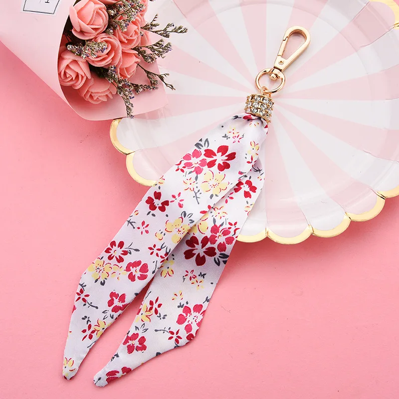2020 New Fashion Delicate Keychain Bowknot Ribbon Silks Keychains Elegant Femme Women's Charm Gift Key Ring Chains Pendant
2020 New Fashion Delicate Keychain Bowknot Ribbon Silks Keychains Elegant Femme Women's Charm Gift Key Ring Chains Pendant