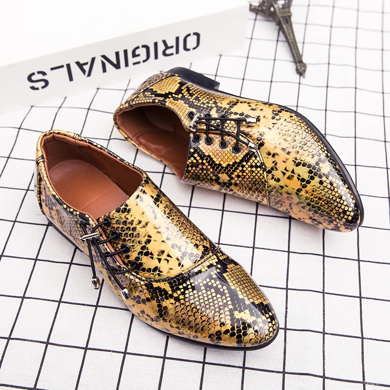 PULOMIES Men Serpentine Pattern Oxfords Shoes Men Pointed Toe Flats Shoes Casual Dress Shoes Footwear Loafers Nightclub Shoes
PULOMIES Men Serpentine Pattern Oxfords Shoes Men Pointed Toe Flats Shoes Casual Dress Shoes Footwear Loafers Nightclub Shoes