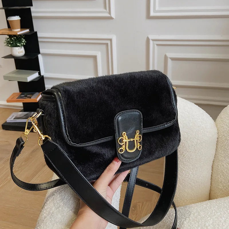 NEW Fall/Winter Plush Bags 2021 New Bags Women Fashion Simple Messenger Bag Shoulder Bag Square Bag luxury designer handbag
NEW Fall/Winter Plush Bags 2021 New Bags Women Fashion Simple Messenger Bag Shoulder Bag Square Bag luxury designer handbag