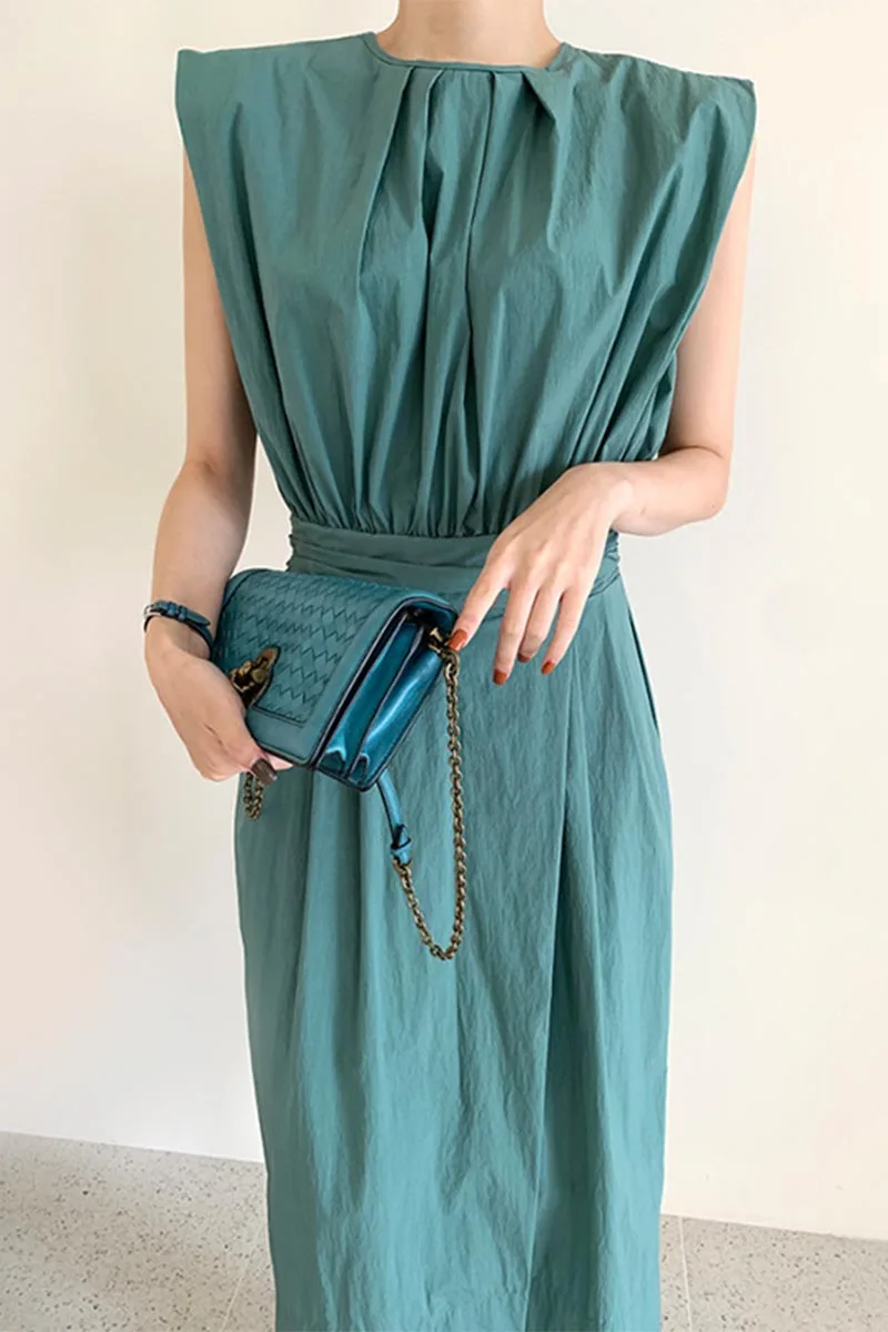 ZCSMLL Korean Summer Round Neck Pleated Vestido Design Sense Waist Slimming Sleeveless Mid-length Dress Woman 2021 summer
ZCSMLL Korean Summer Round Neck Pleated Vestido Design Sense Waist Slimming Sleeveless Mid-length Dress Woman 2021 summer