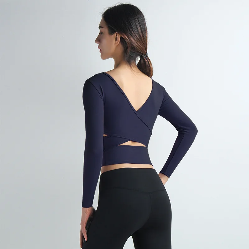 Quick Dry Top Female Sports Seamless Workout Top Running Breathable Fitness Yoga T-Shirts Tight Booties Backless Female T-Shirt
Quick Dry Top Female Sports Seamless Workout Top Running Breathable Fitness Yoga T-Shirts Tight Booties Backless Female T-Shirt