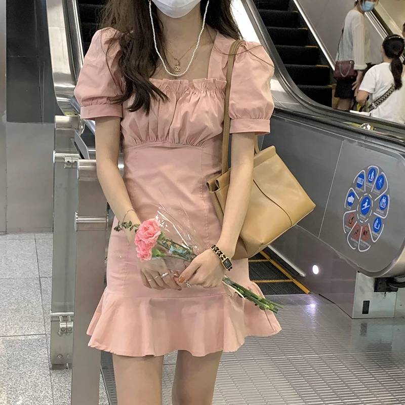 Vintage Korean Woman Dress Sweet Puff Sleeve Slim Square Collar Folds A-line Mini Ruffle Dresses for Women Summer 2021 Vestidos
Vintage Korean Woman Dress Sweet Puff Sleeve Slim Square Collar Folds A-line Mini Ruffle Dresses for Women Summer 2021 Vestidos