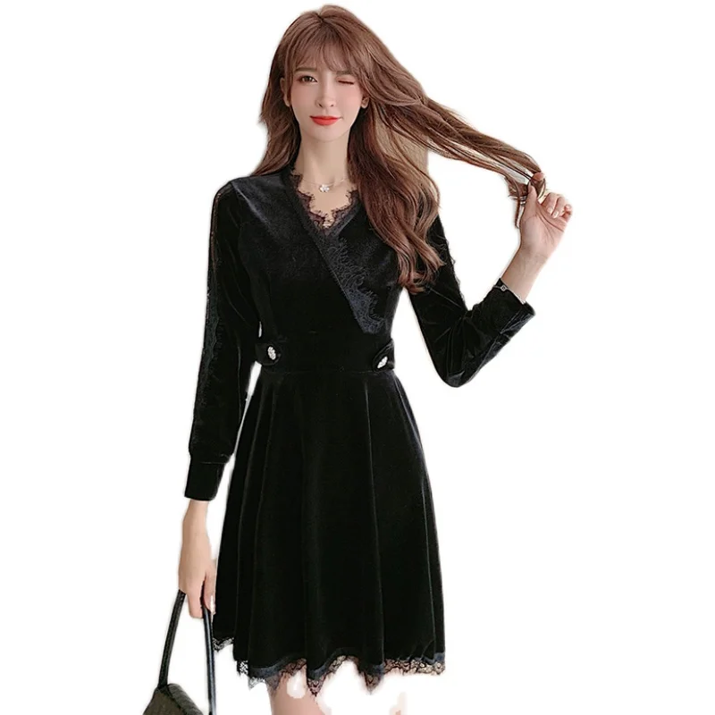 Autumn Golden Velvet Women Long Sleeve Dress Solid Black Bottoming Dresses High End Temperament Female V Neck Lace Pleuche Dress 
Autumn Golden Velvet Women Long Sleeve Dress Solid Black Bottoming Dresses High End Temperament Female V Neck Lace Pleuche Dress