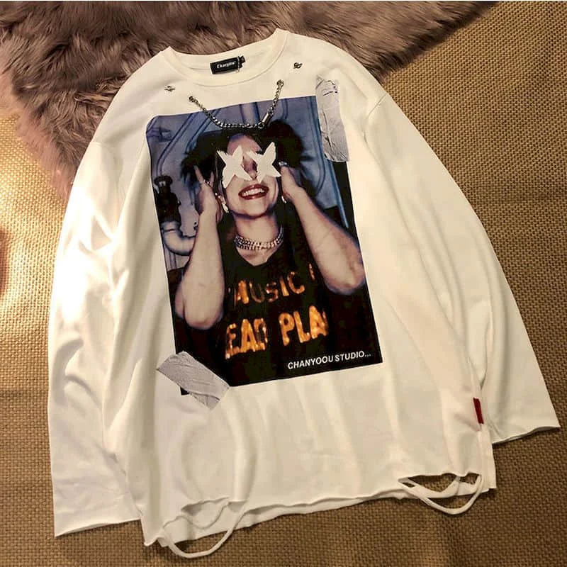 Graphic Sweatshirt Men Clothe Hip-hop High Street Niche Men Women Shirt Necklace Decoration Autumn Coat Loose Style Tops
Graphic Sweatshirt Men Clothe Hip-hop High Street Niche Men Women Shirt Necklace Decoration Autumn Coat Loose Style Tops