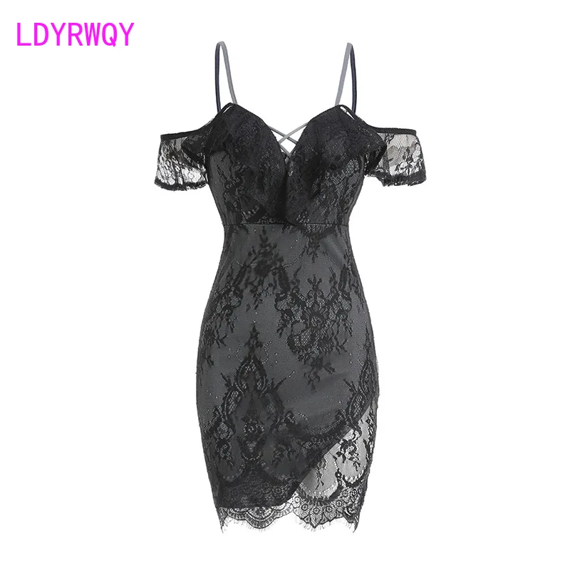 2021 sexy one-word neck strapless low-cut sling design sexy backpack hip lace dress Office Lady Polyester
2021 sexy one-word neck strapless low-cut sling design sexy backpack hip lace dress Office Lady Polyester