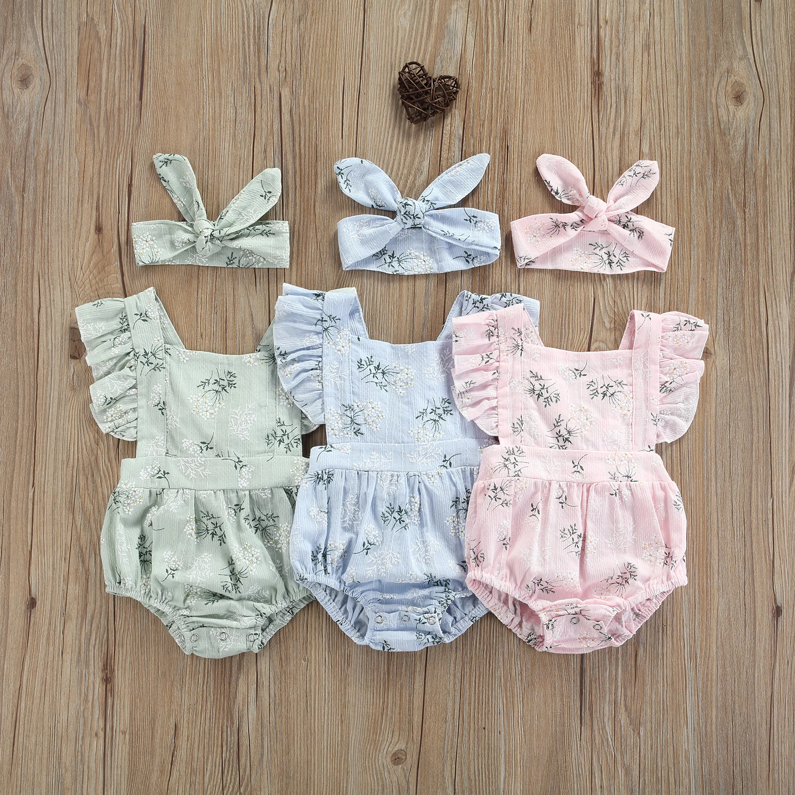 Sweet Style Little Princess Summer Clothing Baby Girl Clothes Lace Flower Embroidery Romper + Bow Elastic Headband
Sweet Style Little Princess Summer Clothing Baby Girl Clothes Lace Flower Embroidery Romper + Bow Elastic Headband