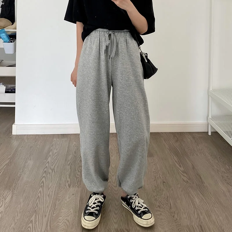 Casual Korean Fashion Black Jogging Sweatpants Women Harajuku Gray Joggers Sports Pants Wide Leg Trousers For Female Autumn
Casual Korean Fashion Black Jogging Sweatpants Women Harajuku Gray Joggers Sports Pants Wide Leg Trousers For Female Autumn