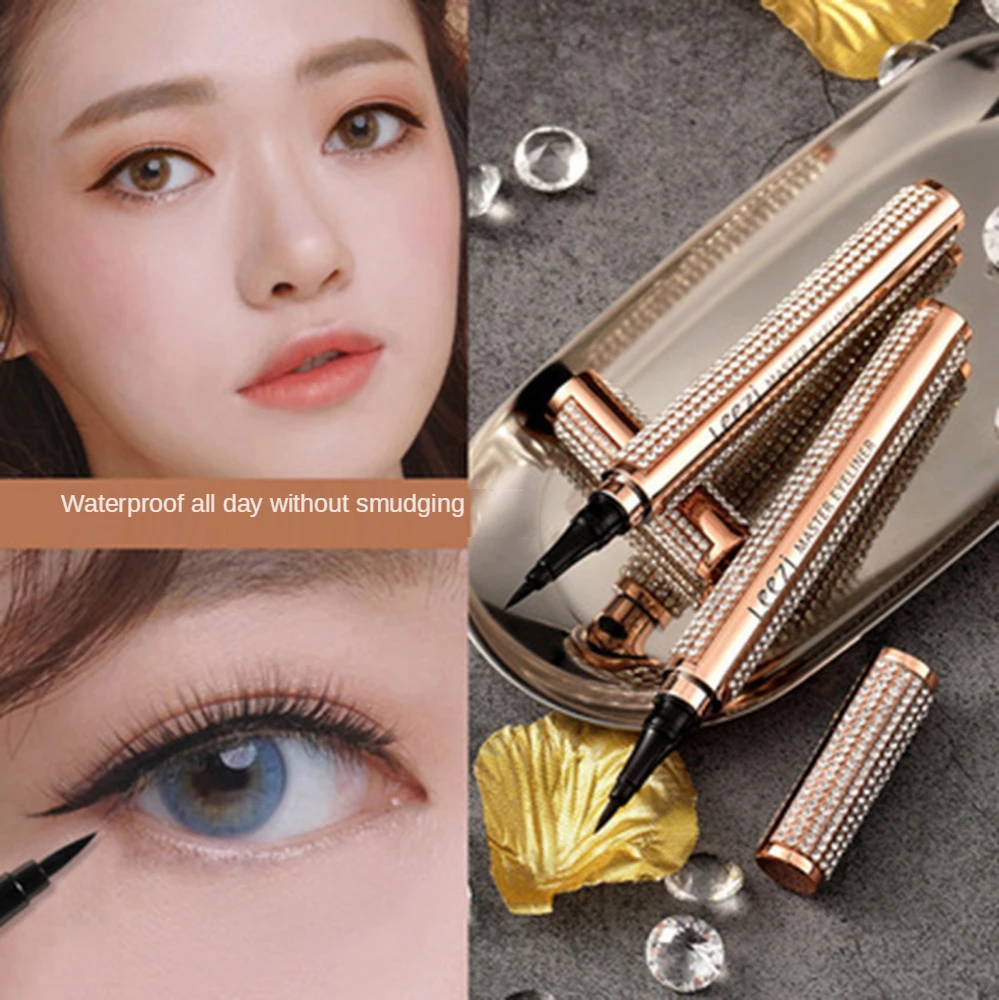 1pcs 2021 New Waterproof Quick Dry Long Lasting Non-blooming 4d Eyeliner Star Diamond Eyeliner Soft Smooth Black Eyeliner Pen
1pcs 2021 New Waterproof Quick Dry Long Lasting Non-blooming 4d Eyeliner Star Diamond Eyeliner Soft Smooth Black Eyeliner Pen