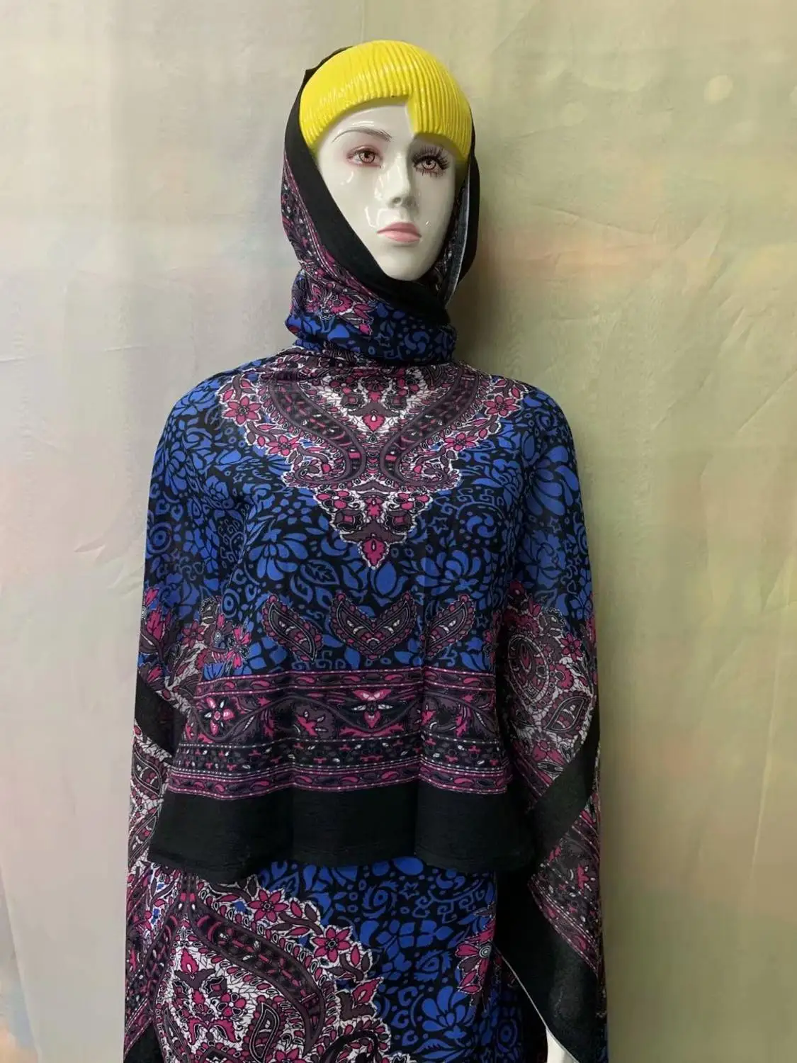 special design 5+2yards printing cotton lace fabric fashion swiss voile lace for nigerian clothes dress B8MAY232
special design 5+2yards printing cotton lace fabric fashion swiss voile lace for nigerian clothes dress B8MAY232