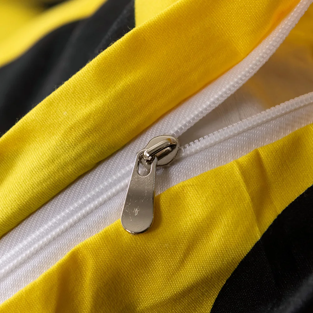 New Yellow Black Dot Fashion Modern Luxury Comforter Bedding Set Home Textile Bed Linen Duvet Cover Set King Queen Twin Size
New Yellow Black Dot Fashion Modern Luxury Comforter Bedding Set Home Textile Bed Linen Duvet Cover Set King Queen Twin Size